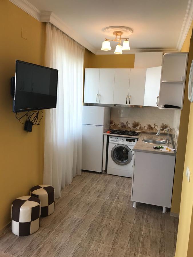 Griboedovi N.6 Appartement Batoemi Buitenkant foto